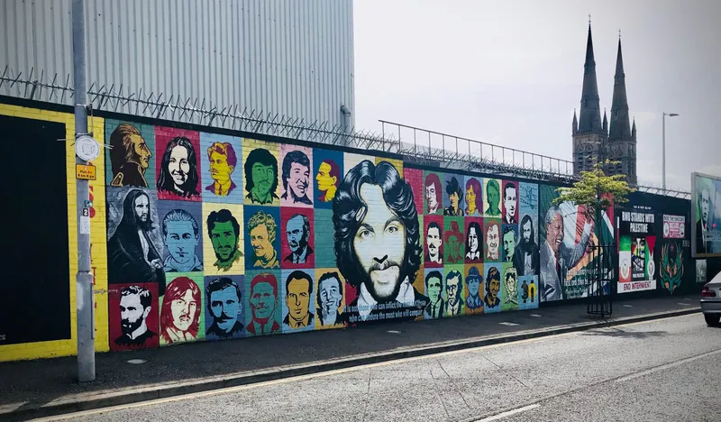 Belfast, photograph 19 of 35