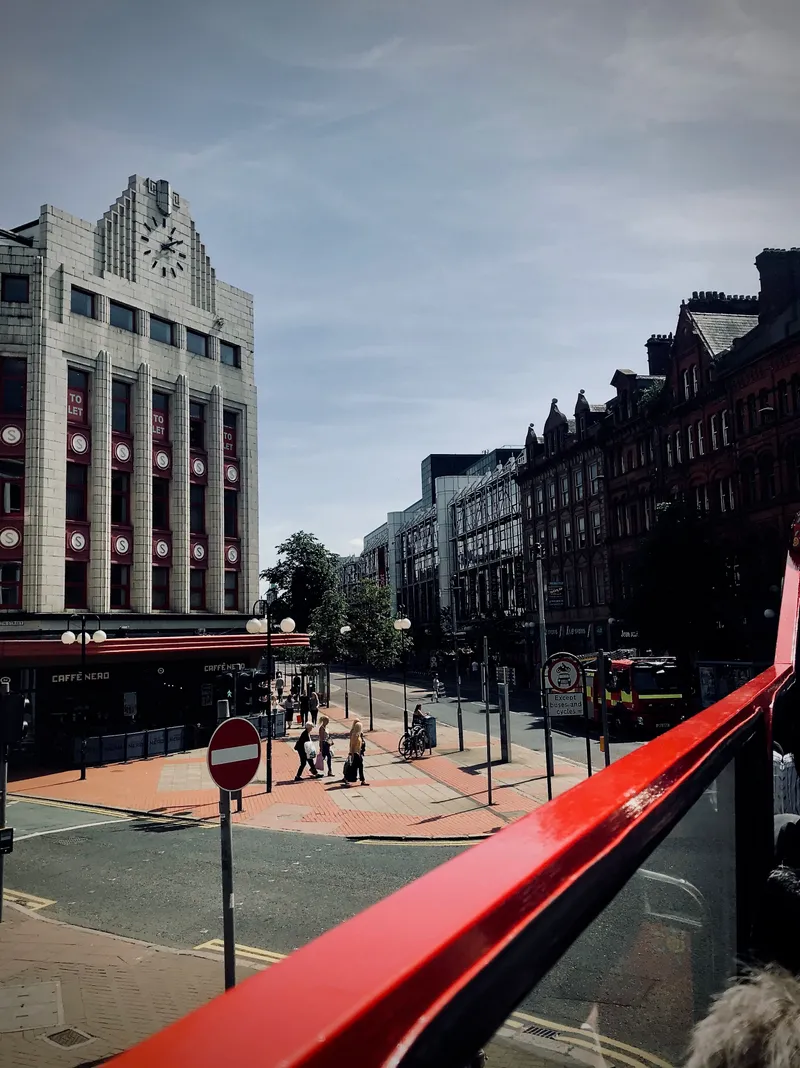 Belfast, photograph 26 of 35