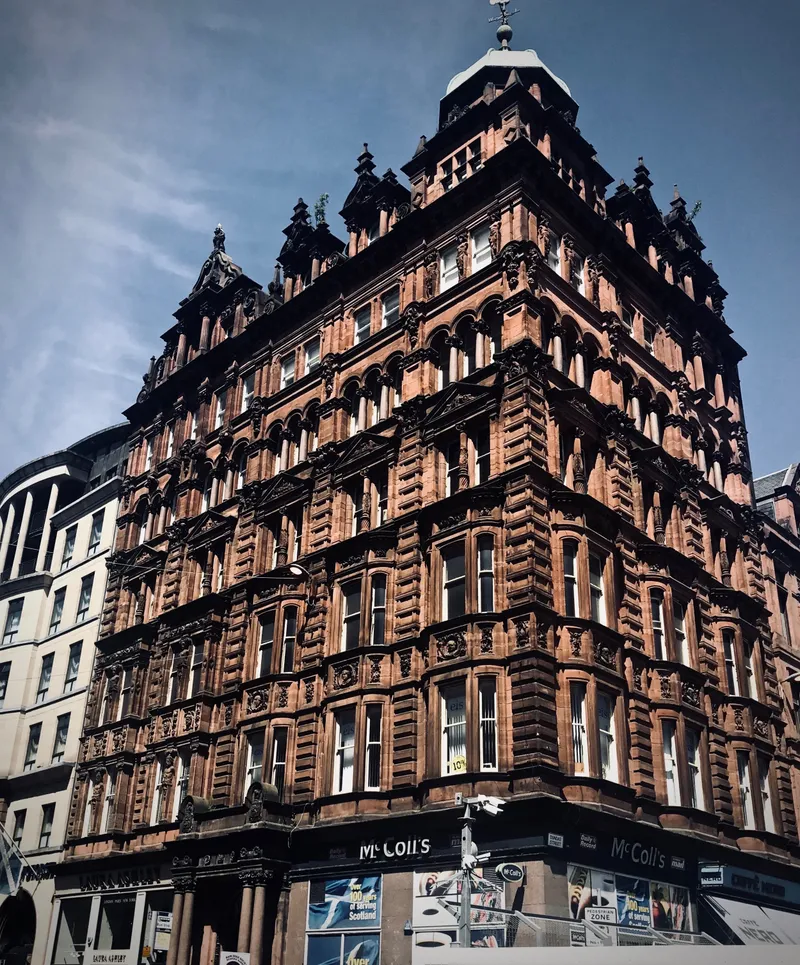 Glasgow in June, photograph 44 of 85