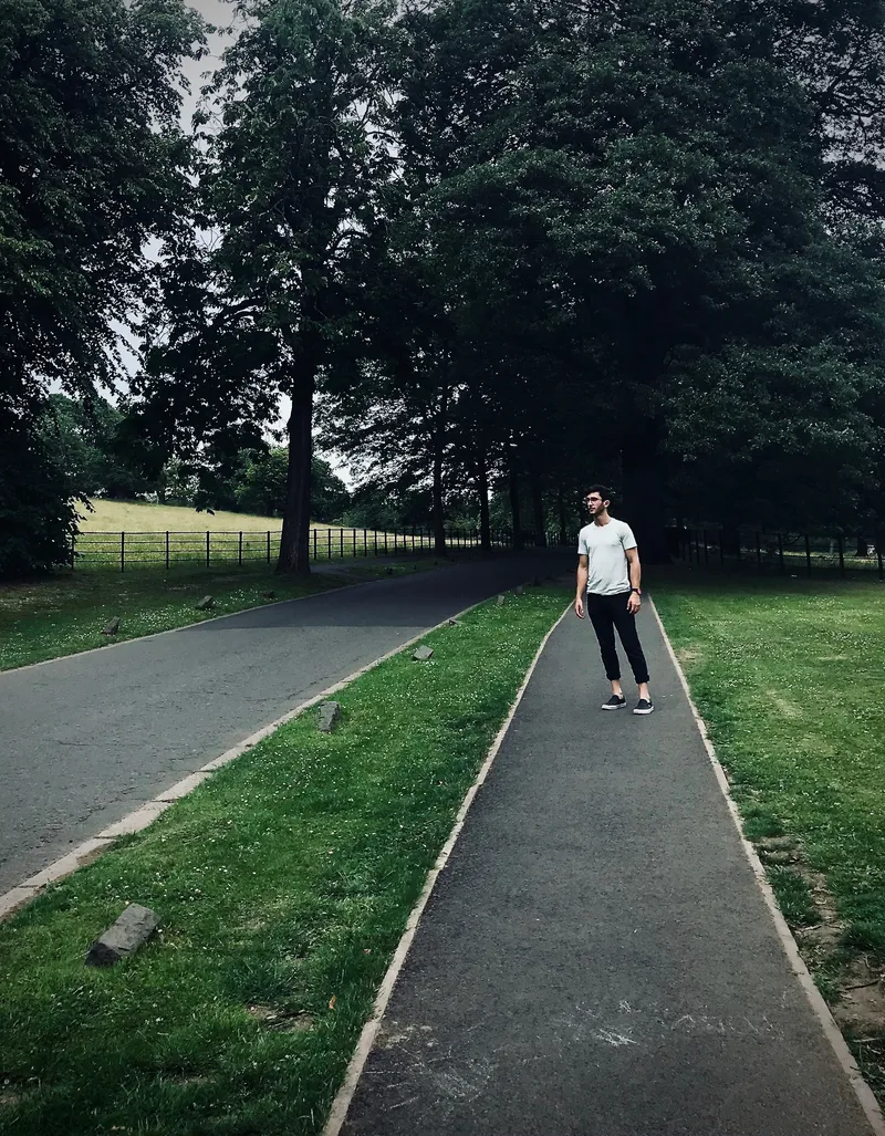 Glasgow in June, photograph 37 of 85