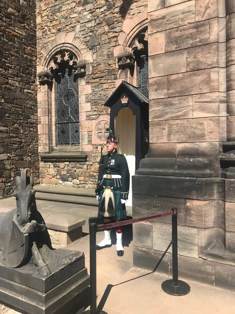 Edinburgh For A While, photograph 8 of 92