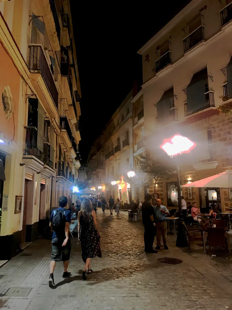 Sevilla, photograph 5 of 77