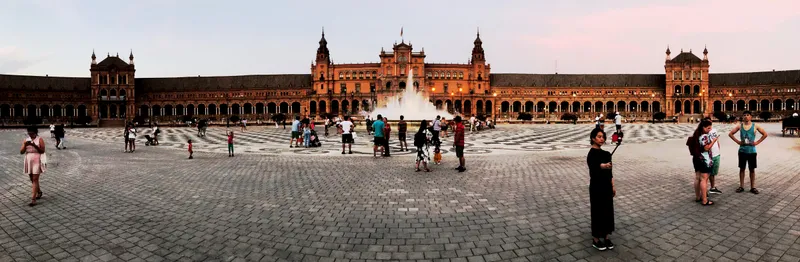 Sevilla, photograph 30 of 77