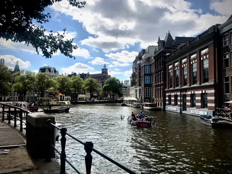 Amsterdam, photograph 6 of 94
