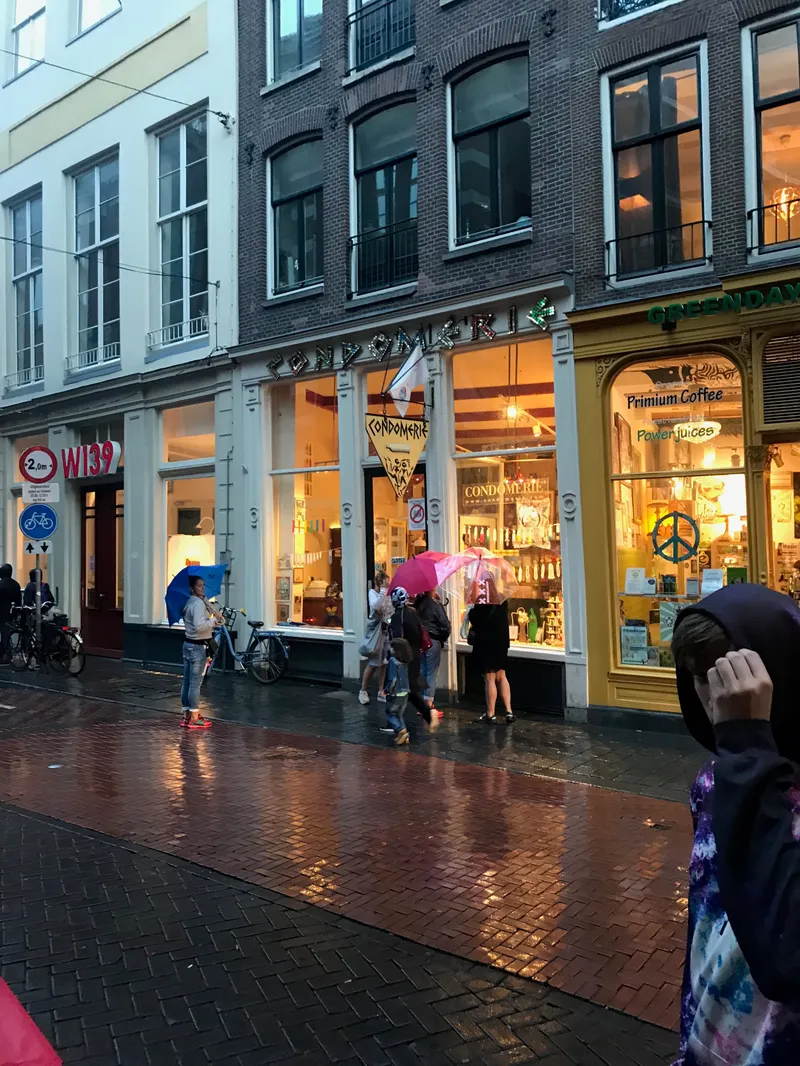 Amsterdam, photograph 61 of 94