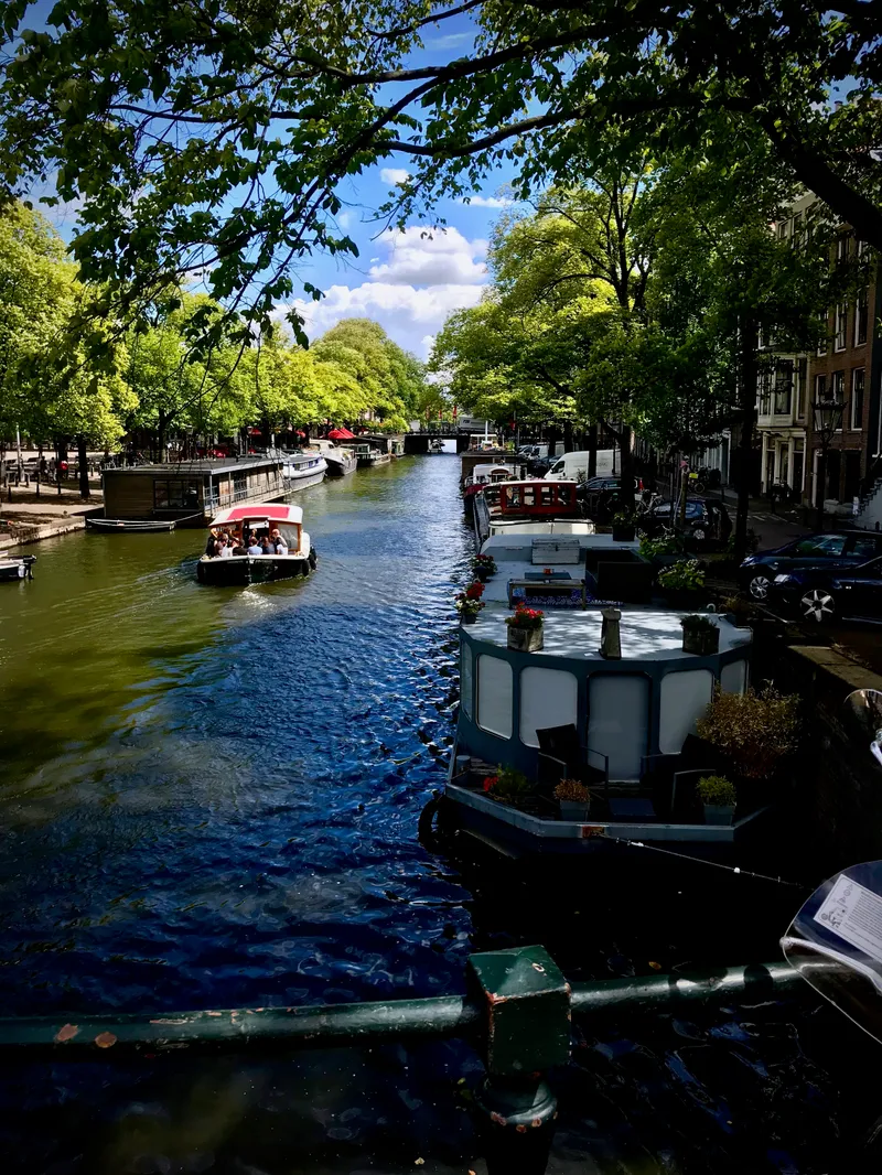 Amsterdam, photograph 66 of 94